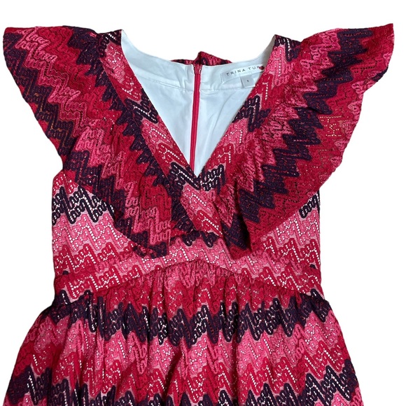 Trina Turk NWOT Lace Overlay Dress Pink/Purple/Maroon Size:6 - Picture 2 of 3